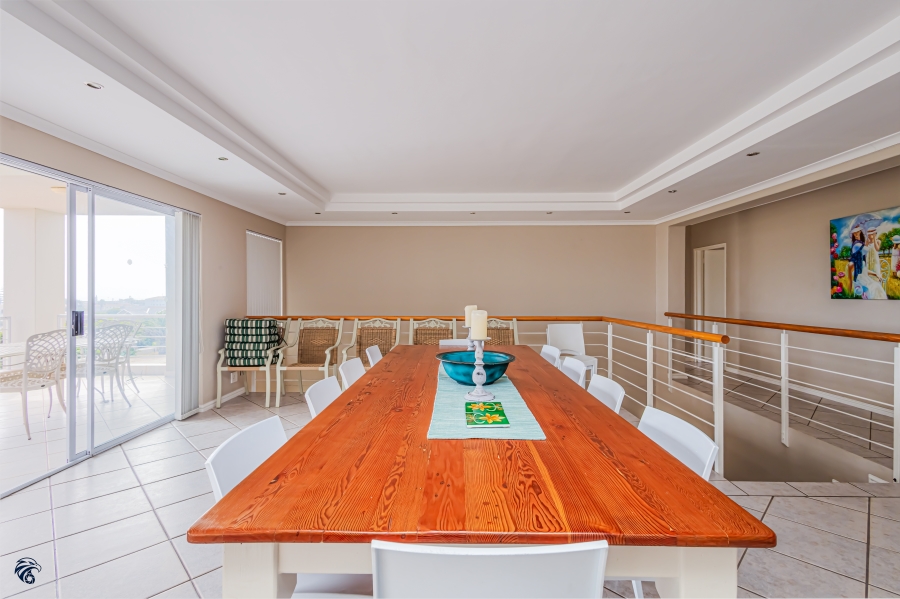 6 Bedroom Property for Sale in Middedorp Western Cape